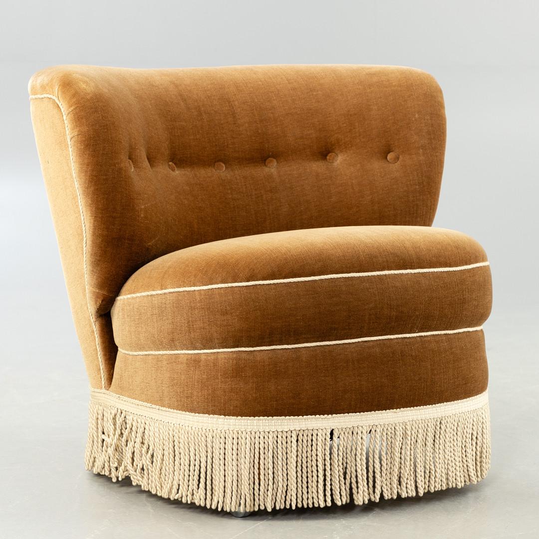 Cocktail Chair in Beige Velvet with Fringes, 1940s