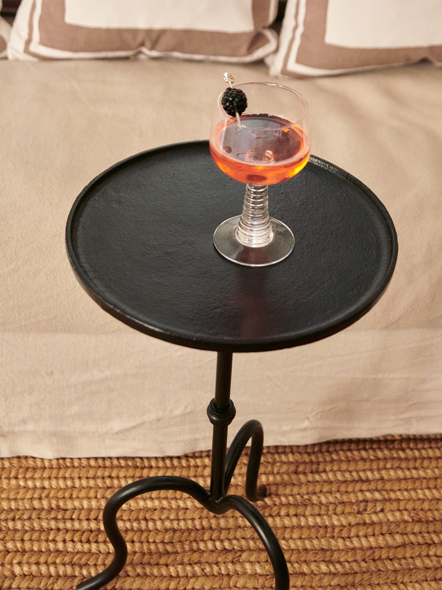 MARTINI TABLE ROUND - House of Quintana