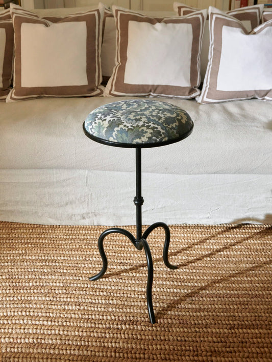 Round metal martini side table – view 2