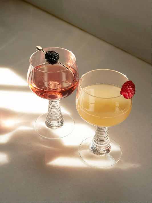 PAIR OF WINE GLASSES - House of Quintana
