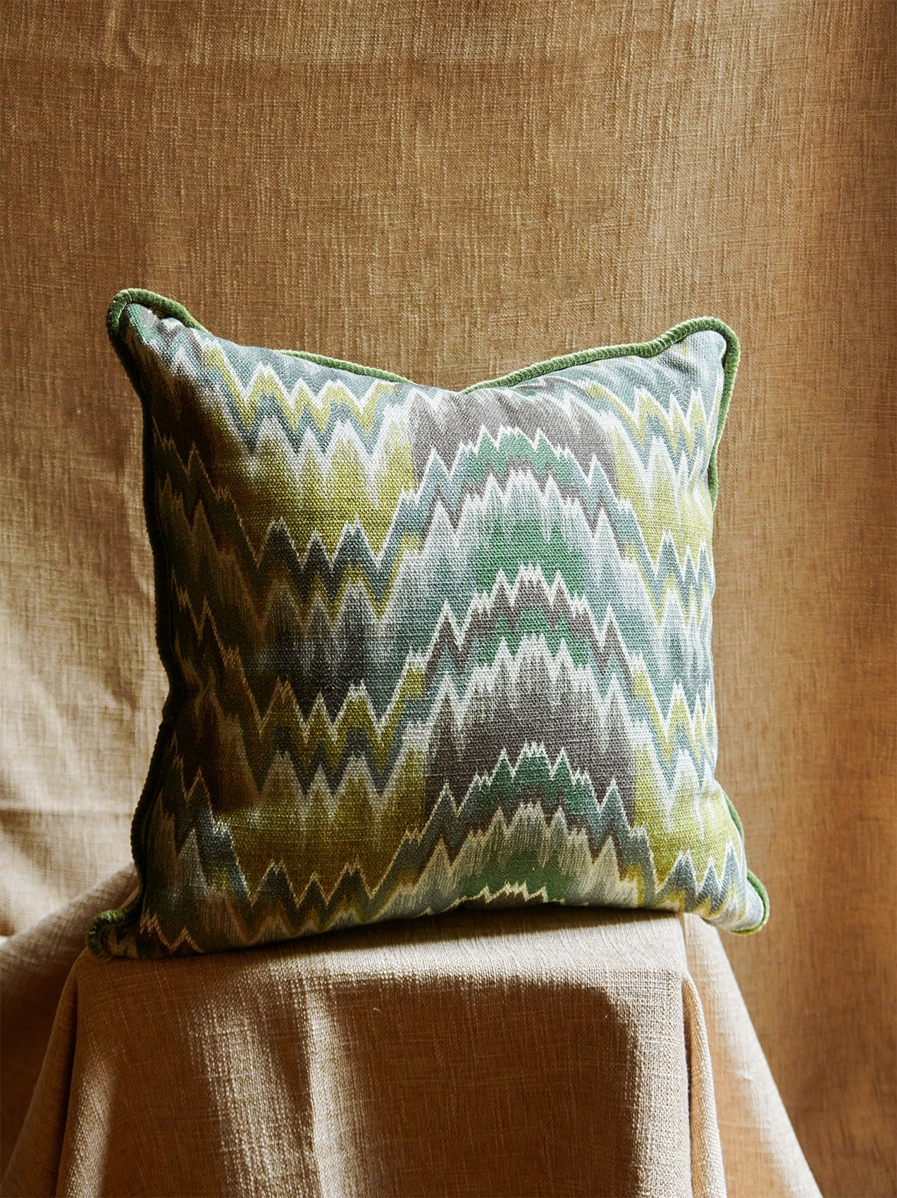 PILLOW HERRINGBONE GREEN - House of Quintana