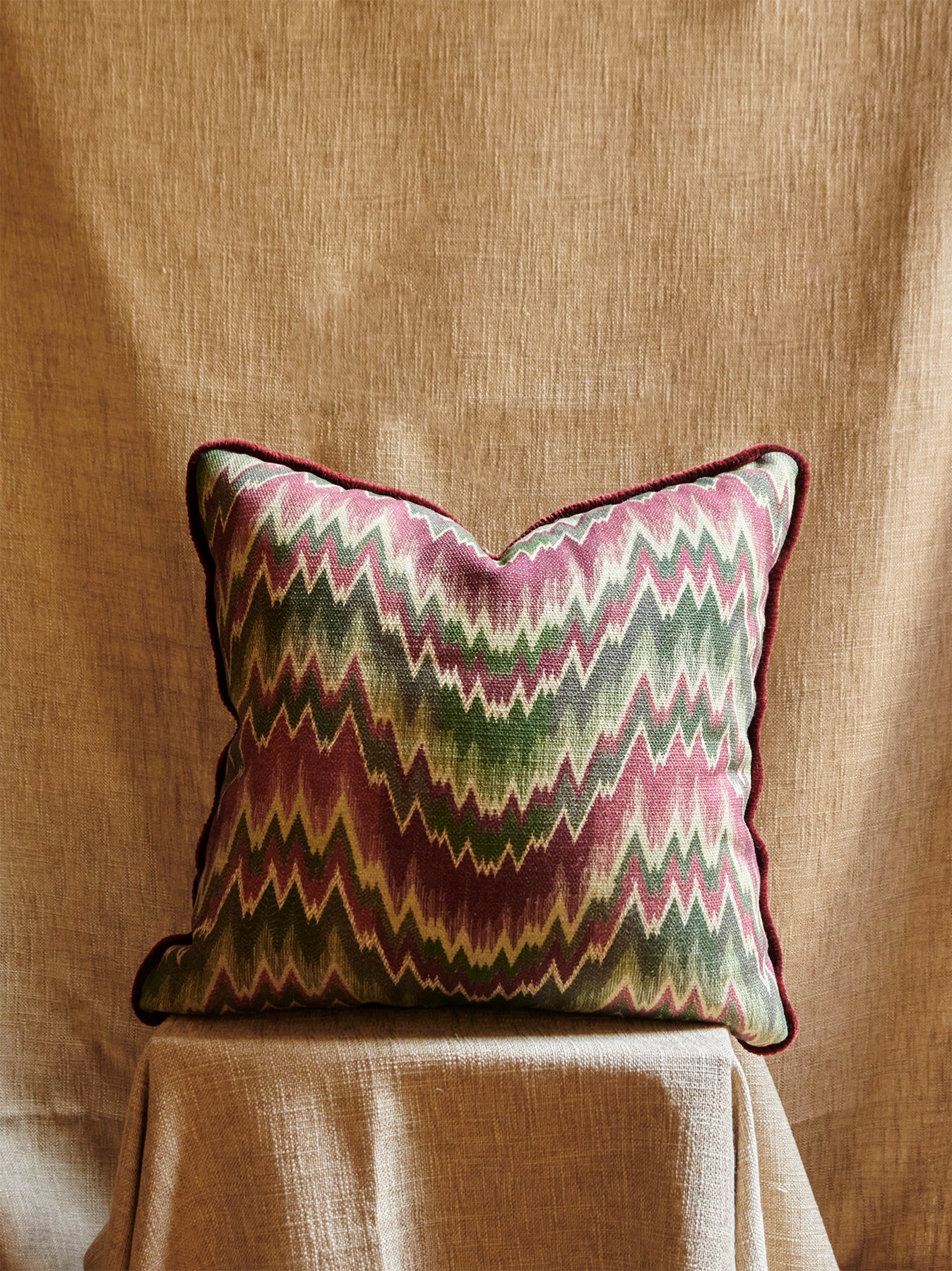 PILLOW HERRINGBONE PURPLE - House of Quintana