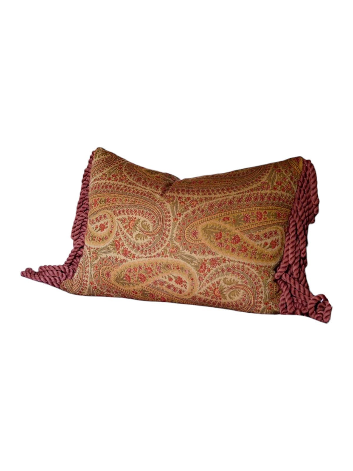 PILLOW WITH SIDE FRINGE BURGUNDY - House of Quintana