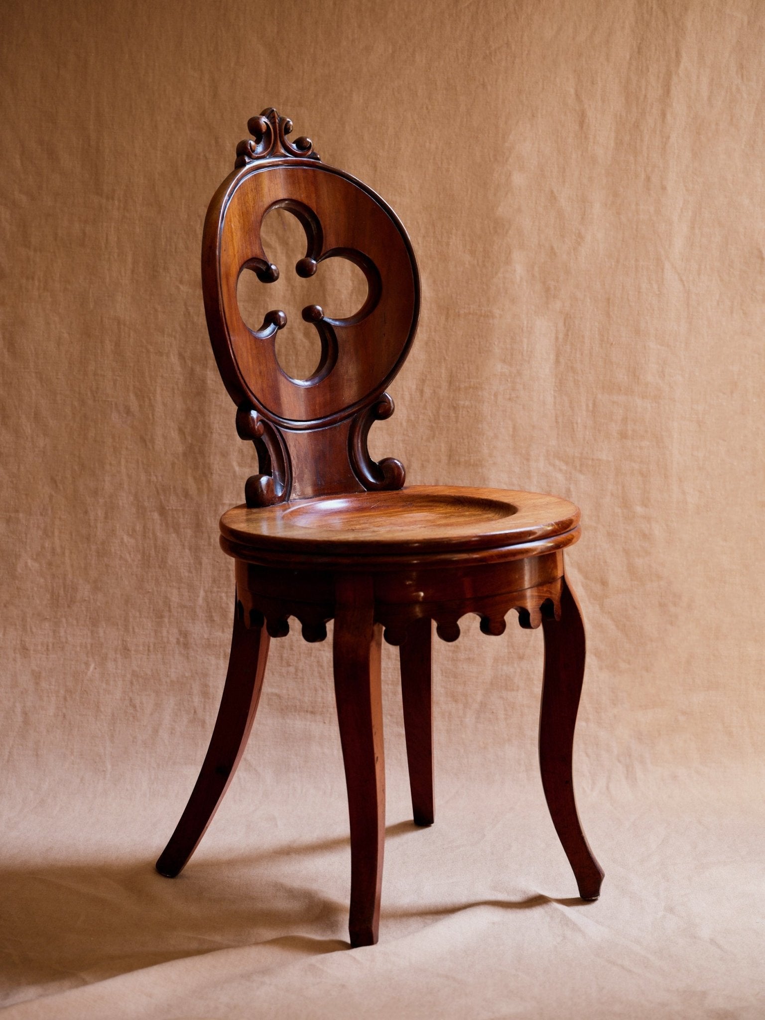 VICTORIAN STYLE CHAIR – House of Quintana - Main Image