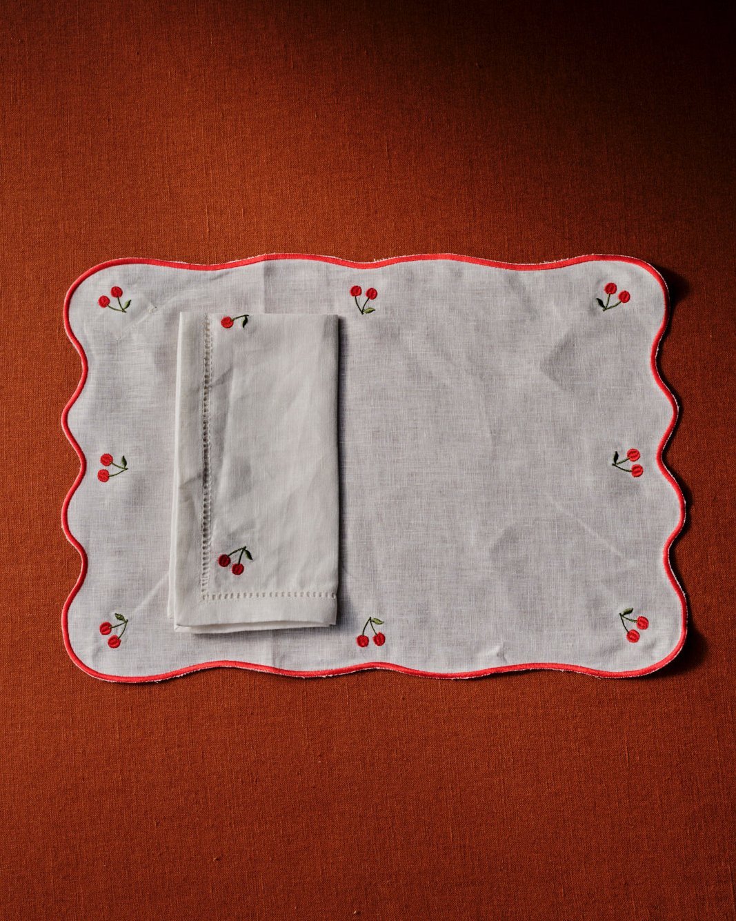 CHERRIES LINEN PLACEMAT - House of Quintana