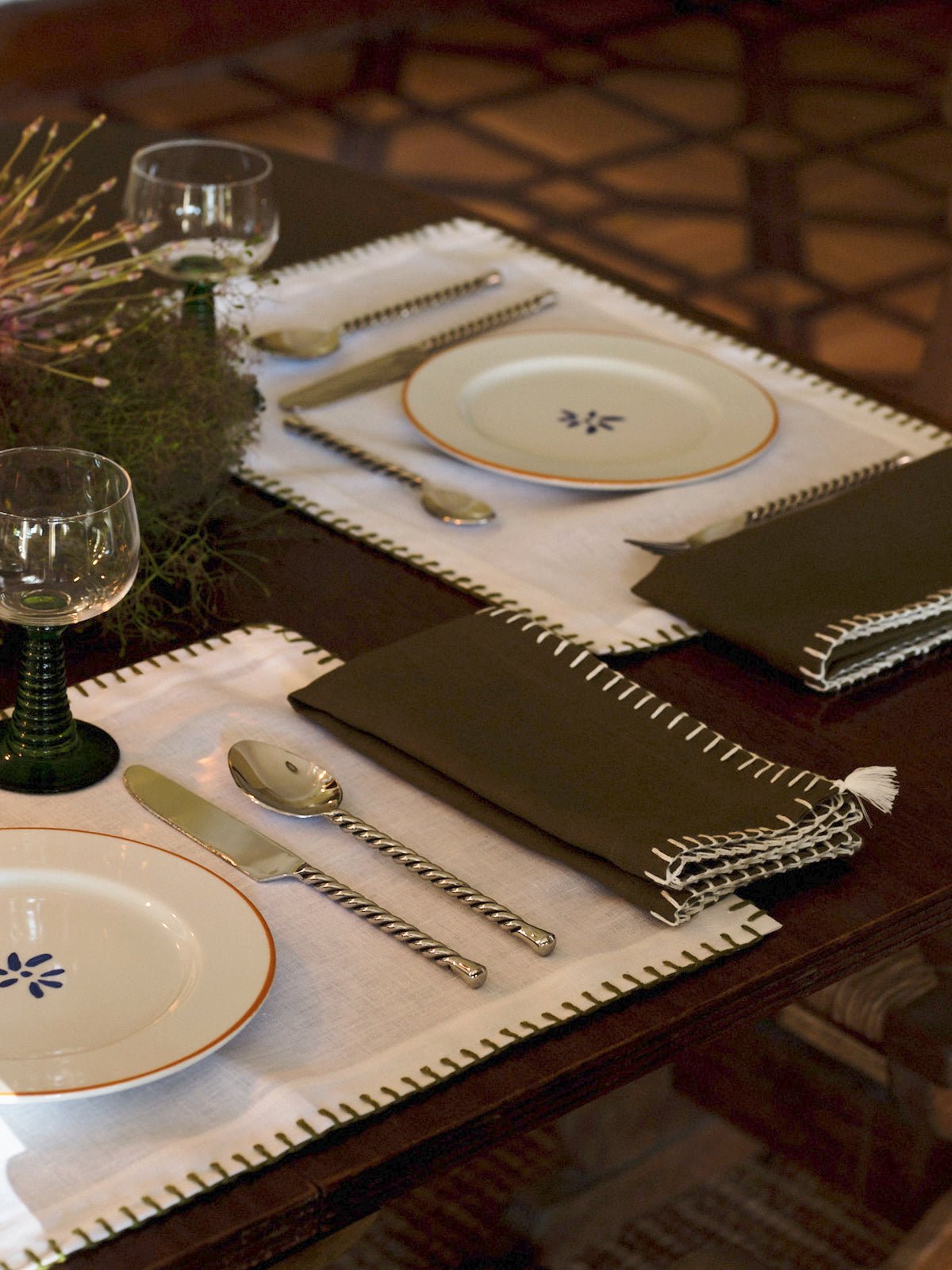 LINEN PLACEMAT WITH STITCHING - House of Quintana