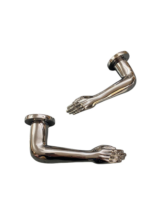 Arm-shaped brass door handles – view 2