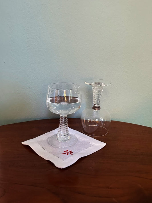 PAIR OF WINE GLASSES - House of Quintana