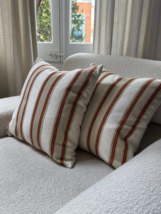 PILLOW LINES - House of Quintana