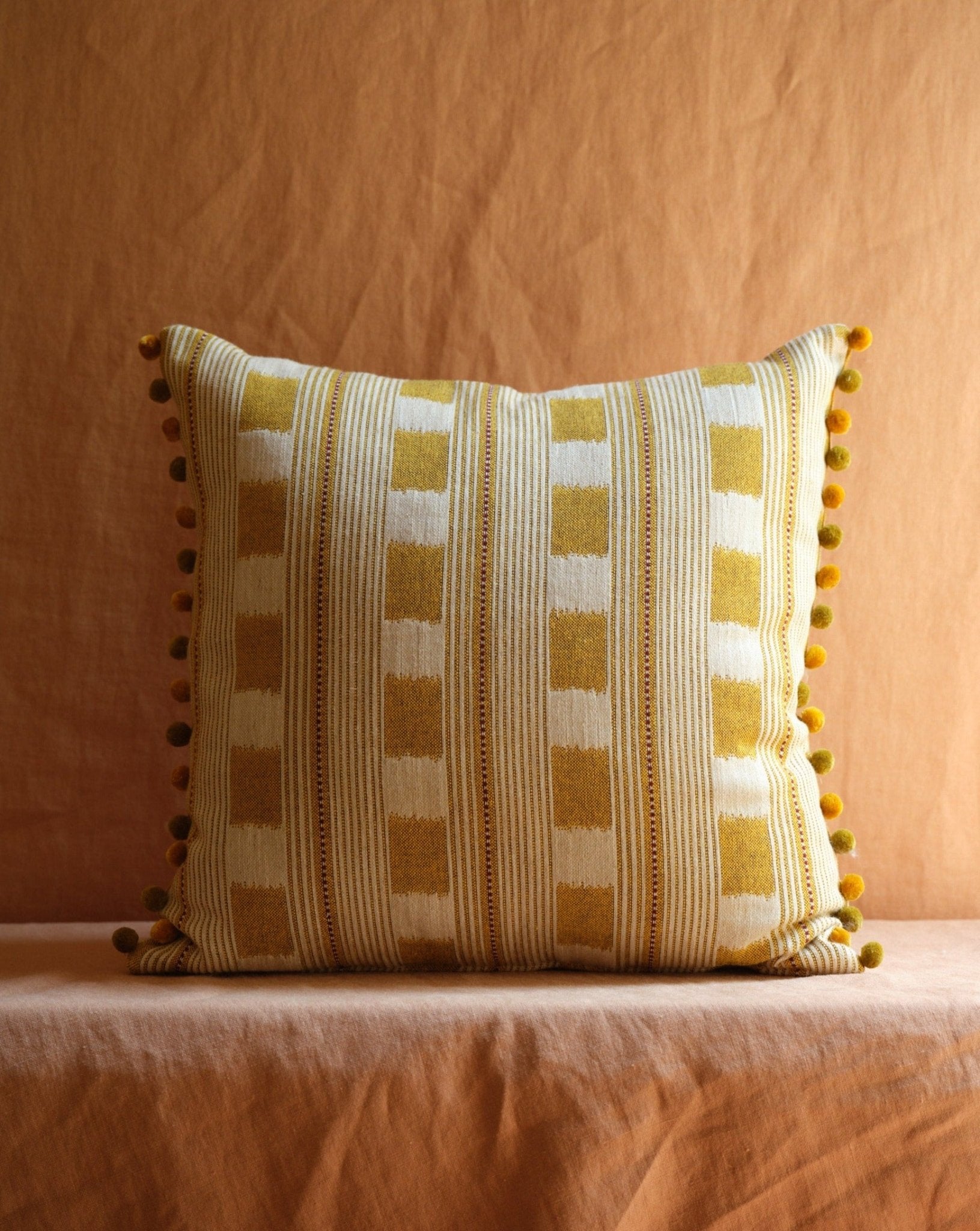 PILLOW WITH BOBBLE FRINGE - House of Quintana