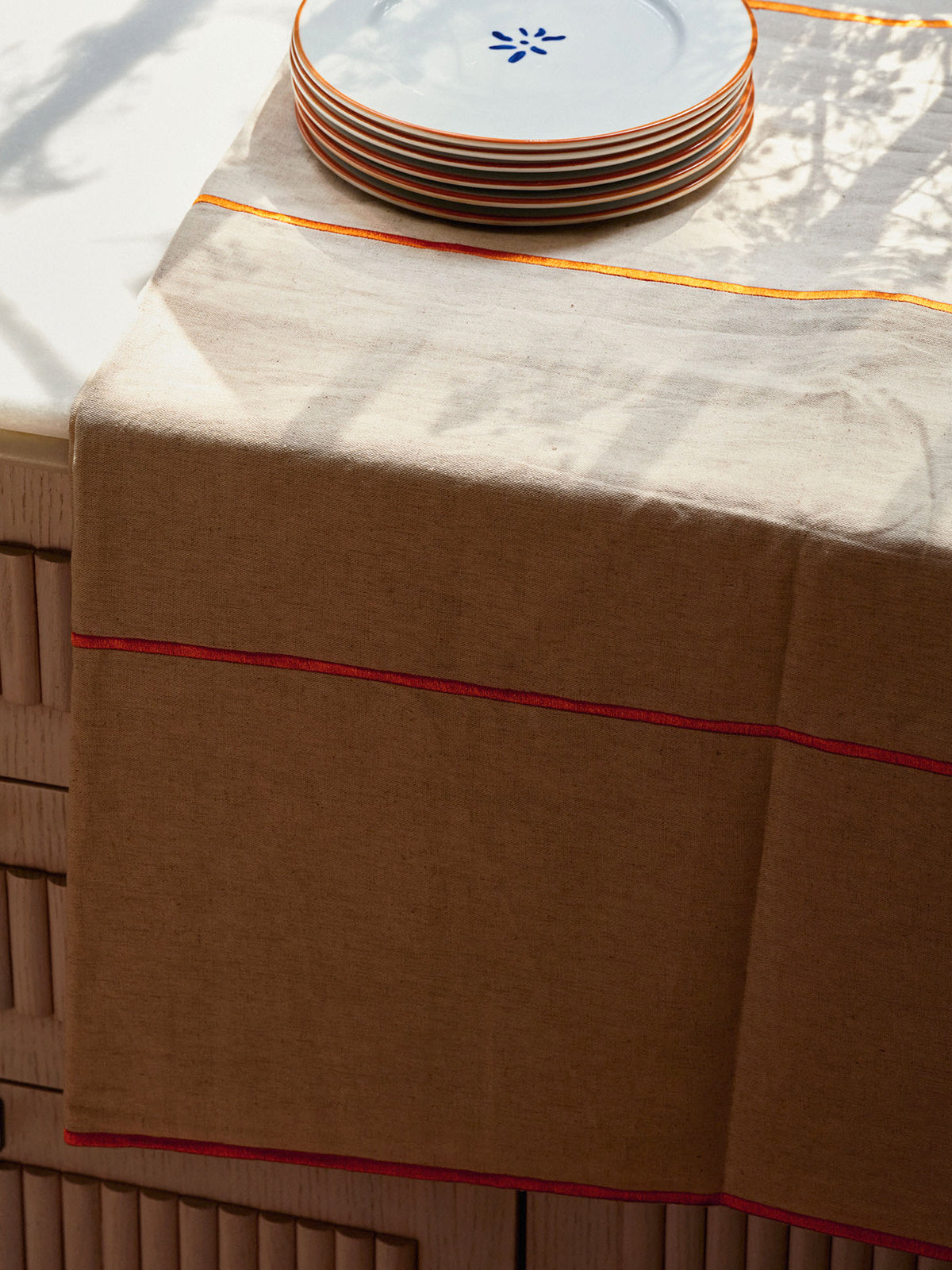 EMBROIDERED STRIPED TABLECLOTH